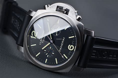 panerai oder nomos